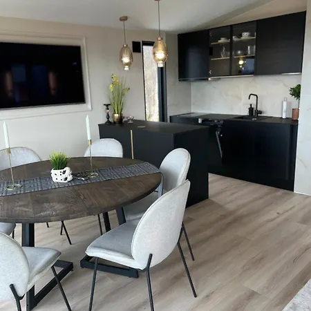 بيت للعطل High Standard And Beautiful View Tennevik